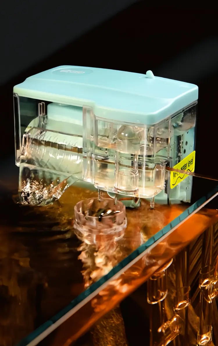 Landscape aquarium with high efficiency silent filtration system